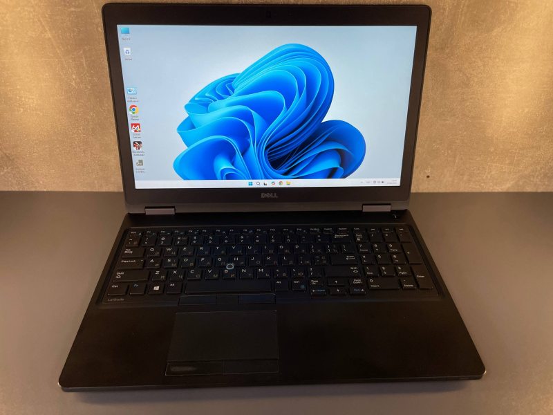 Ноутбук Dell Latitude 5580 15.6 FHD бат 2:15