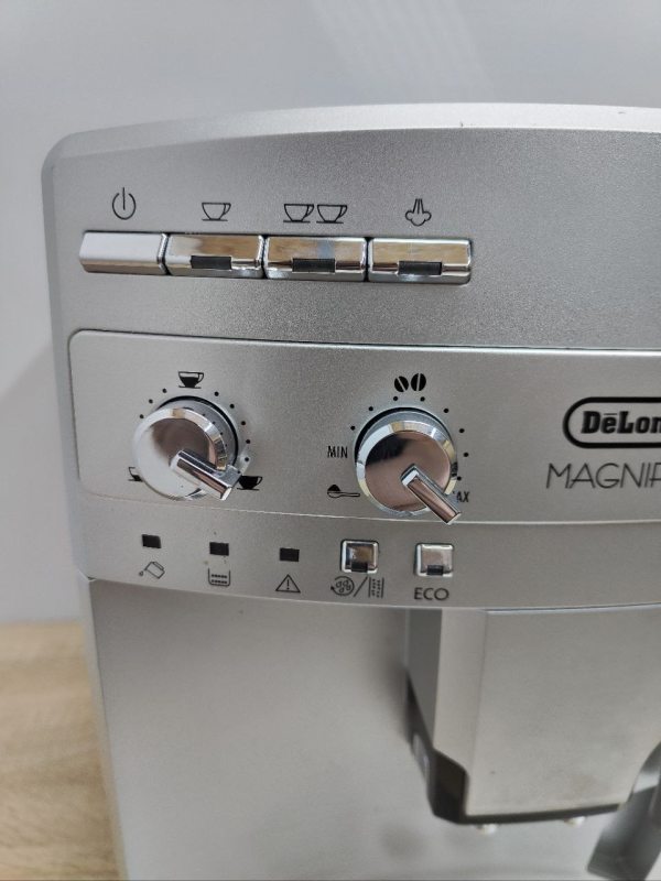 Кавомашина Delonghi Magnifica регульована панарелл