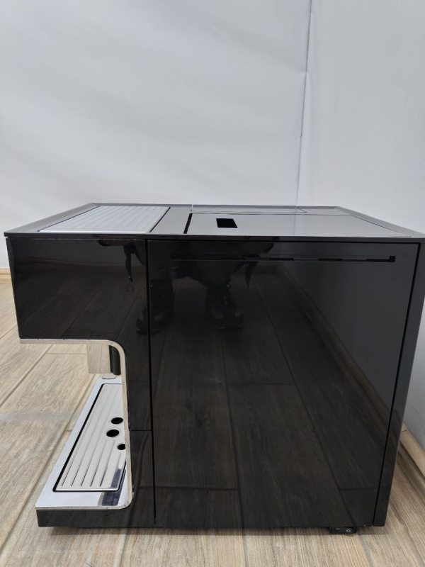 Кавомашина Premium cm 7500 (зі знижкою, на корпусі дрібні царапини)