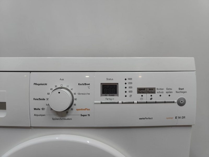 Пральна машина Siemens WM14E340 2300W 6кг sn 8709600245