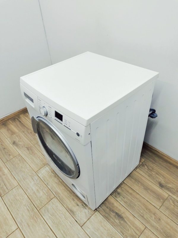 Сушильна машина Siemens WT46W560 01