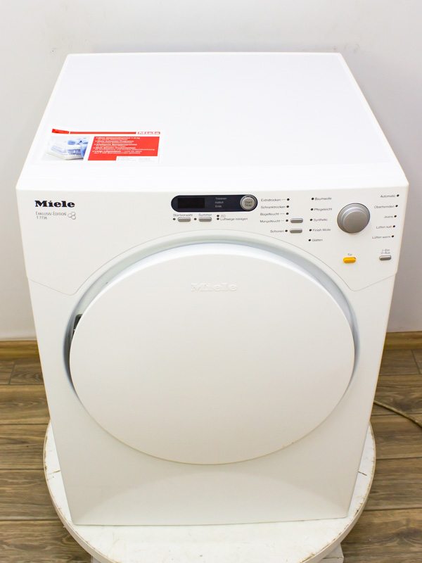 Сушильна машина Miele T7736