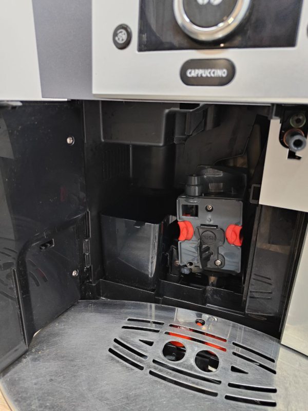 Кавоварка Delonghi Perfecta