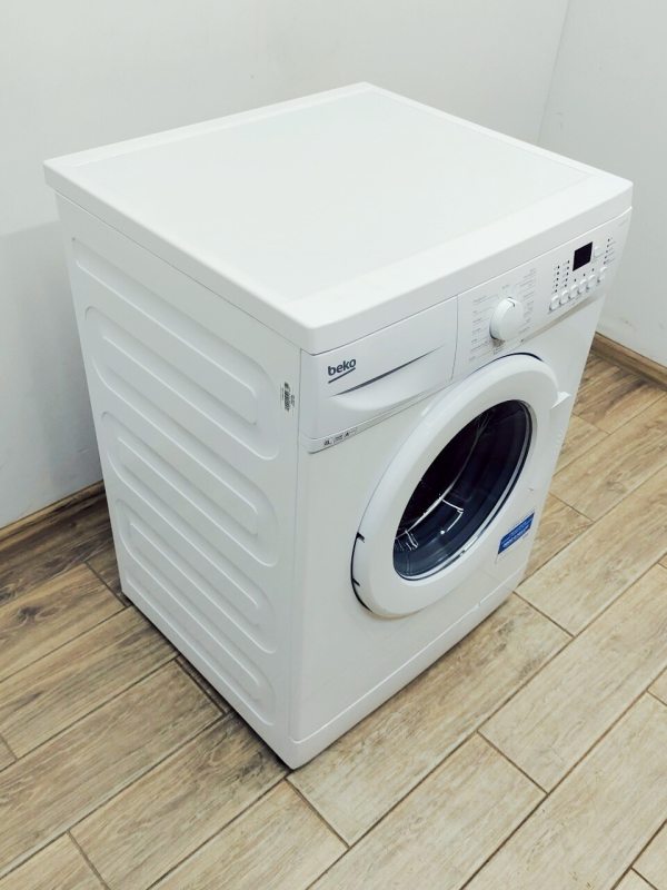 Пральна машина Beko WML 81633 MEU