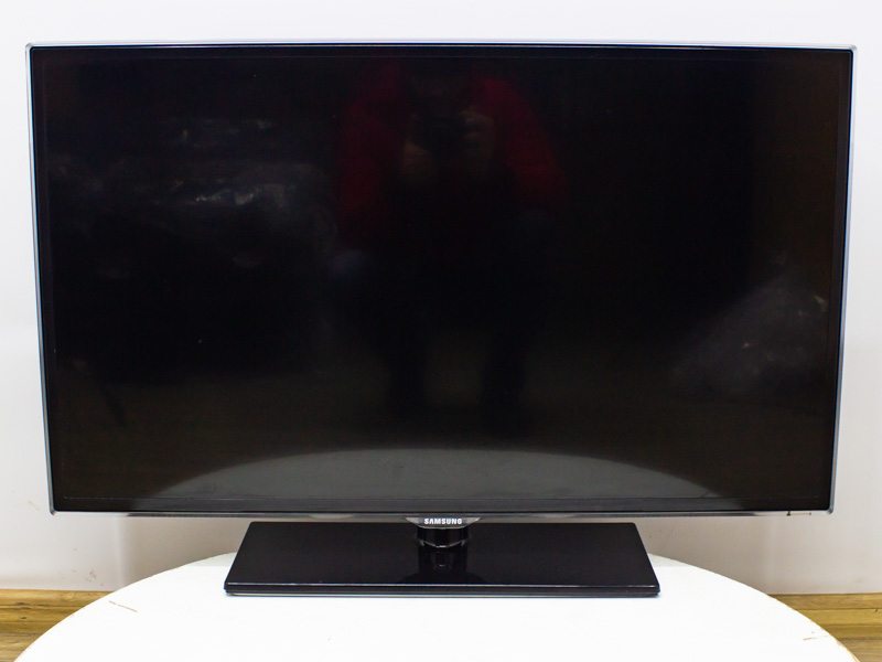 Телевизор 37 Samsung UE37ES5700S LED Smart TV