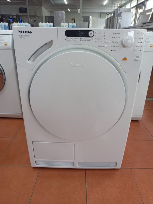 Сушильна машина Miele T 7644 C