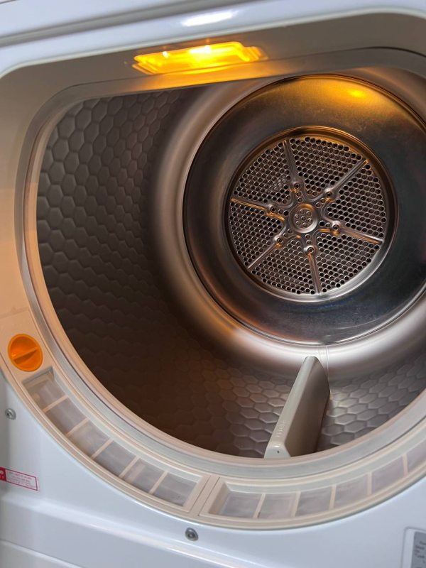 Сушильна машина Miele T8861WP