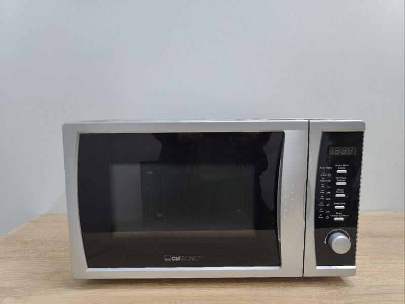 Мікрохвильова піч Clatronic MWG774 1000W sn 46244