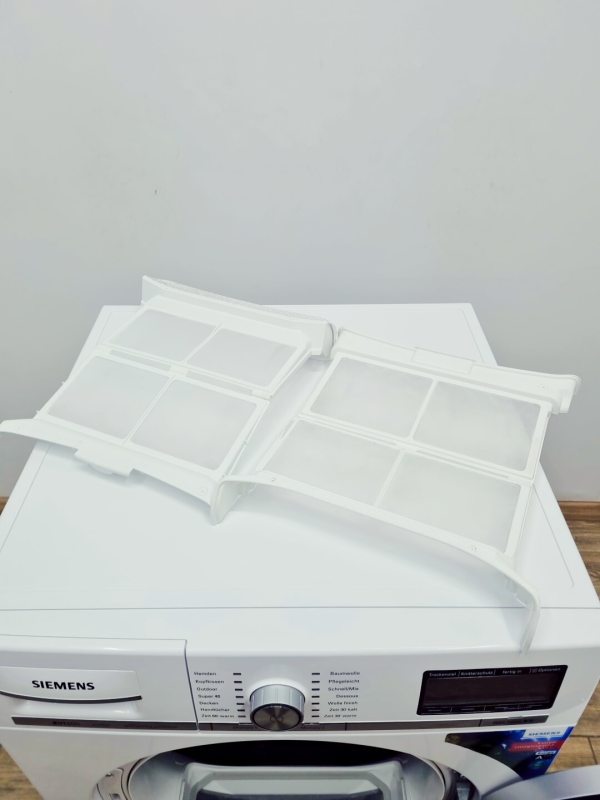 Сушильна машина Siemens IQ800 WT48Y7W1 05