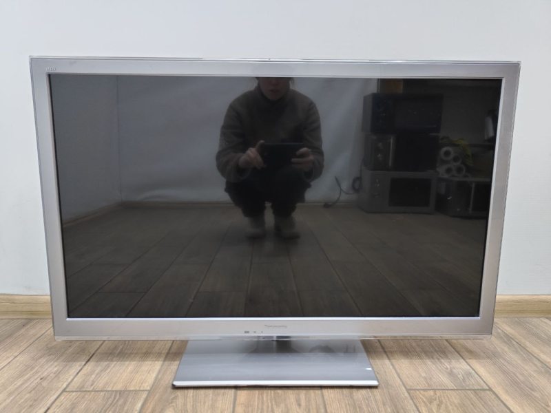 ТБ Panasonic TX L37ETN53 99W sn 2350200