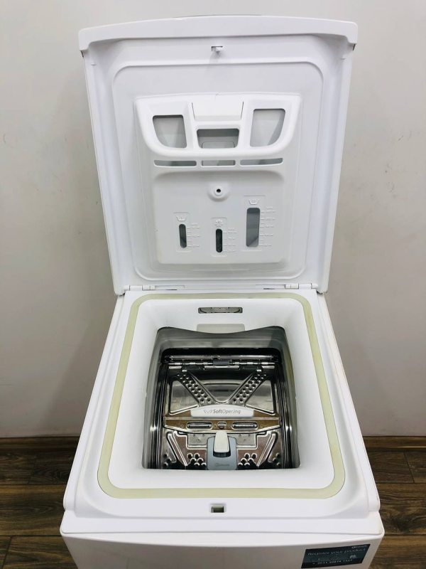 Вертикальна пральна машина Bauknecht WAT UNIQ 65 AAA