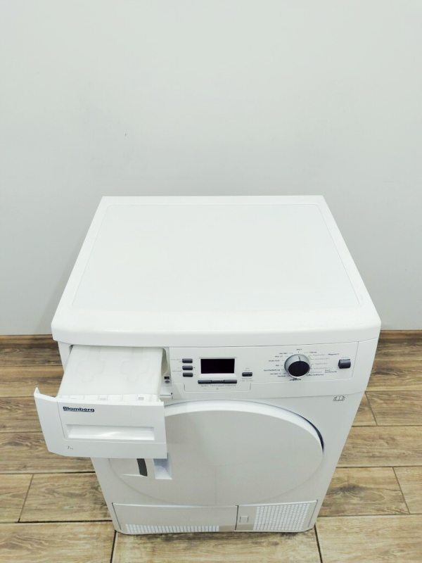Сушильна машина Blomberg TKF 7439