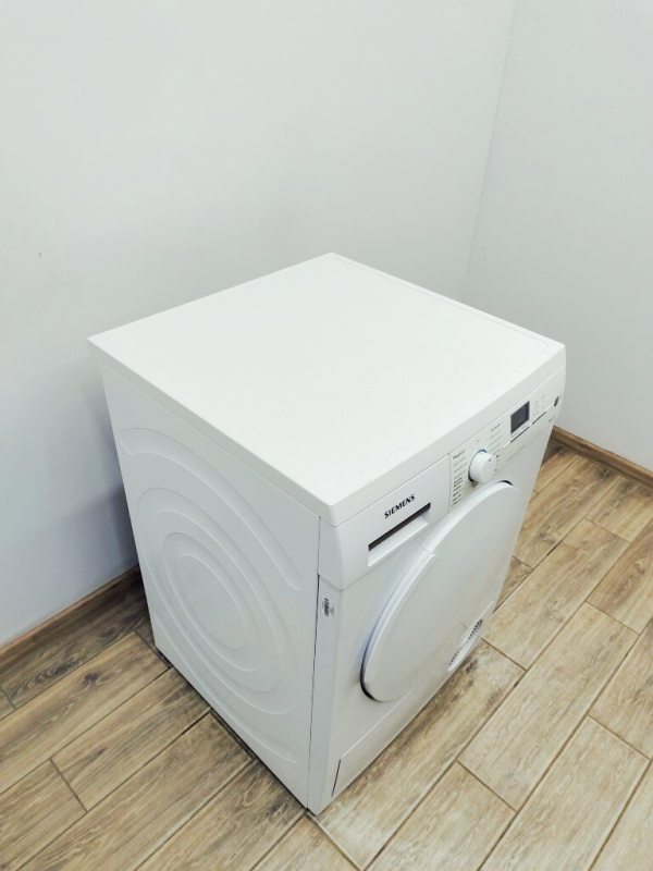 Сушильна машина Siemens IQ700 WT44W50L 05