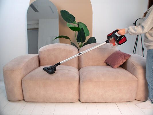 Пилосос вертикальний 2в1 Magio MG 910 600w 600мл Black Red