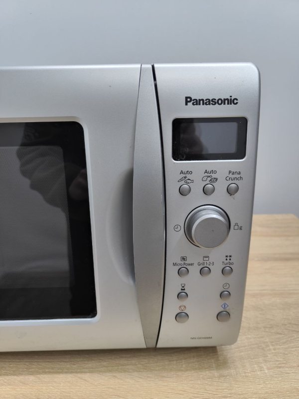 Мікрохвильова піч Panasonic NNGD469M 1000W sn 5CN1090312