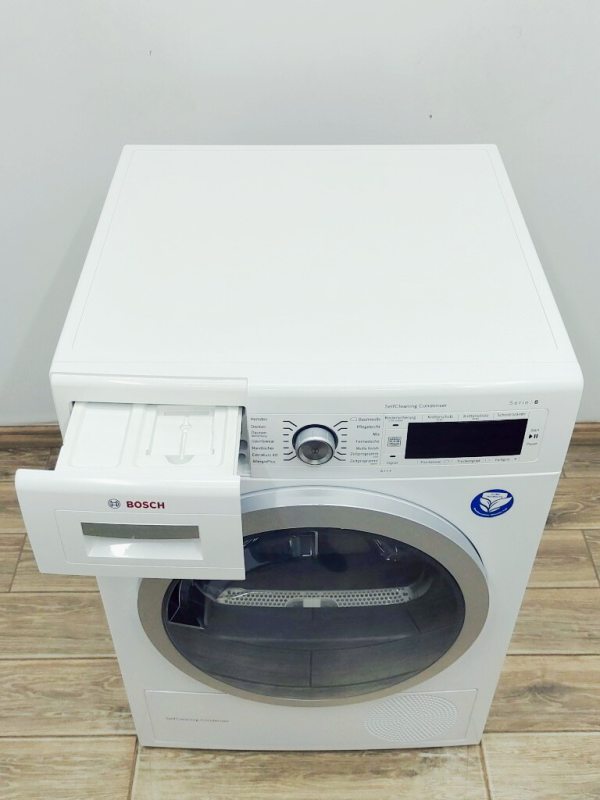 Сушильна машина Bosch Serie8 WTW875W0 04