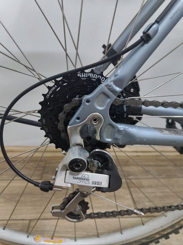 Велосипед 28 Wheeler дорожный серебристый алюм