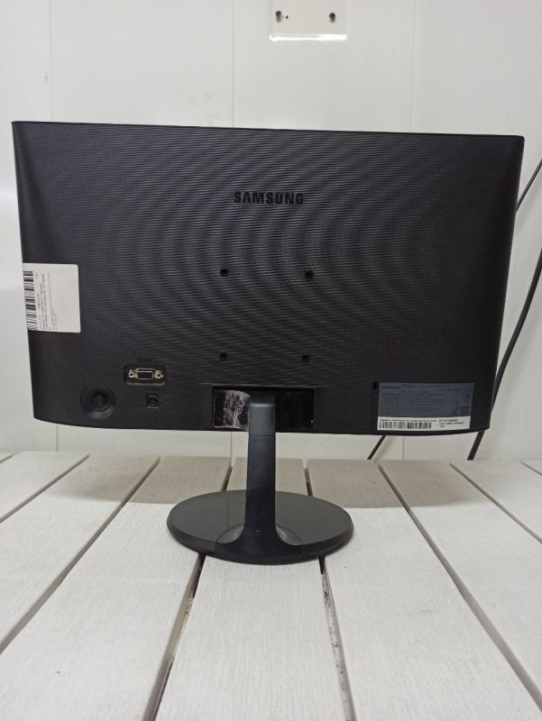 Монітор 19 Samsung S19F350HNI HD LED VGA