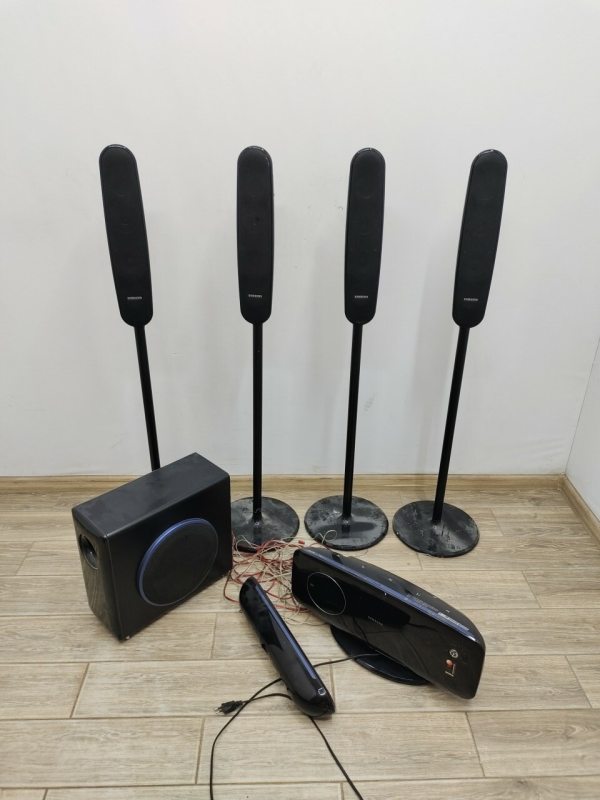 Домашній кінотеатр Samsung HT TXQ100 90w sn 1UFL900075A