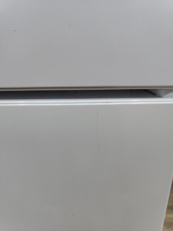 Холодильник двокамерний Bosch KGV36UW20 90W 213+94л sn 9506100961 n480