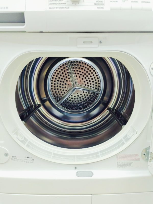 Сушильна машина AEG T56840L