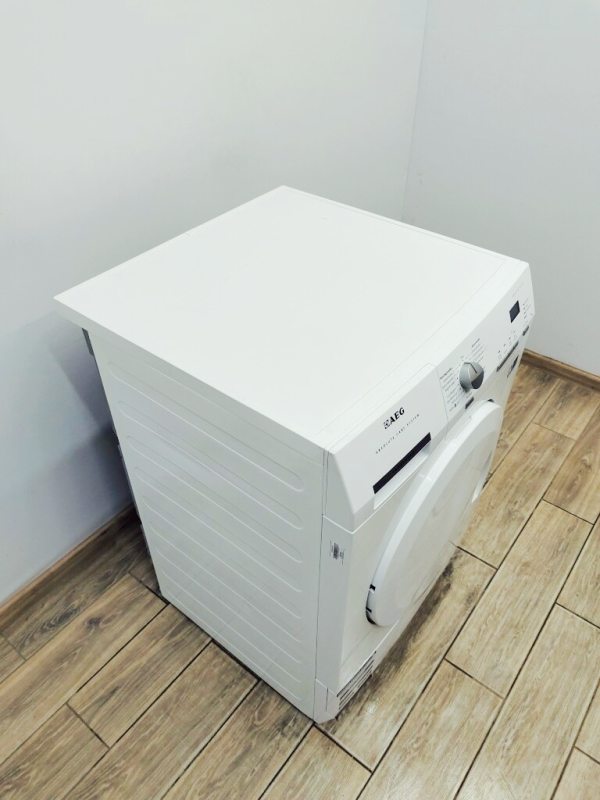 Сушильна машина AEG T6577IH4