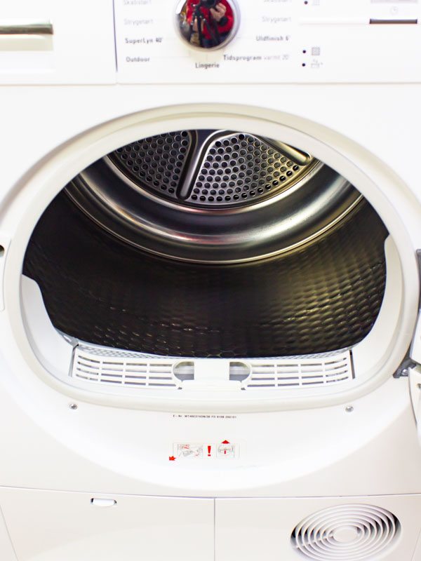 Сушильна машина Siemens WT46E374DN30