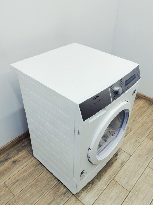 Сушильна машина AEG T7678EXIH3