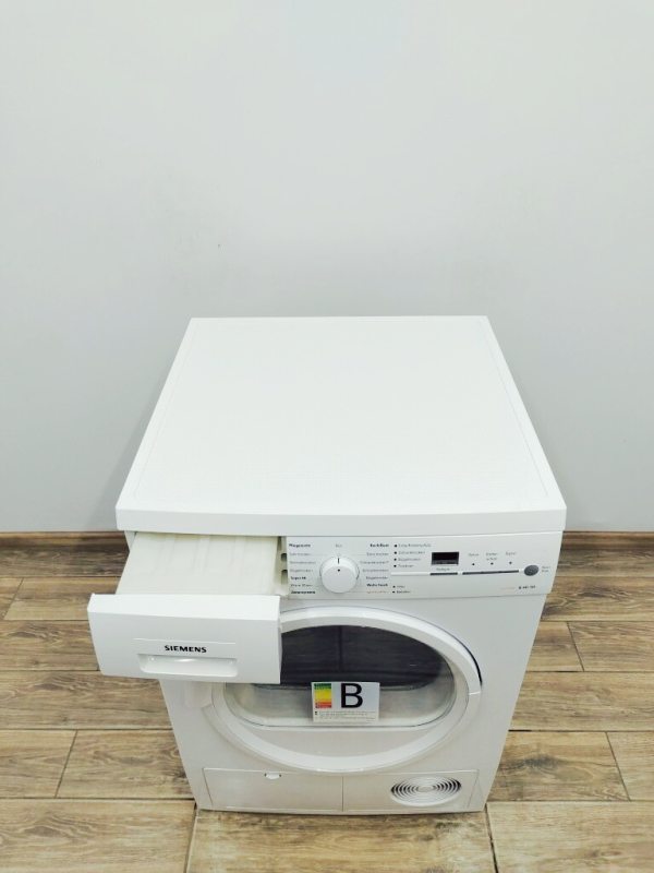 Сушильна машина Siemens WT46E3R0 16