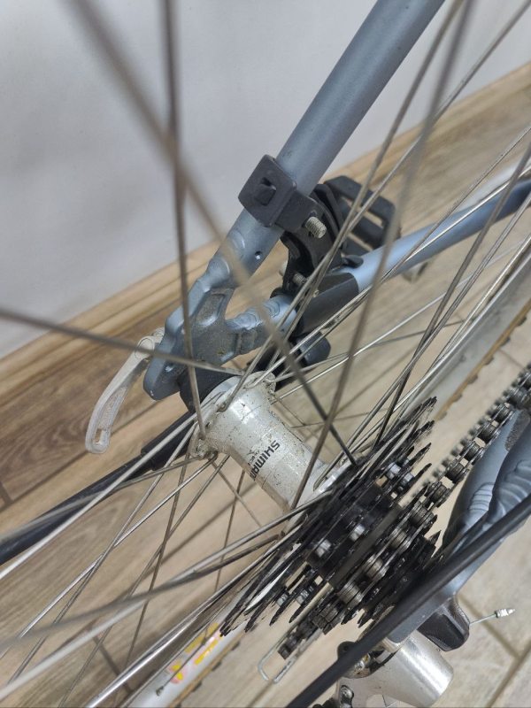 Велосипед 28 Wheeler дорожный серебристый алюм