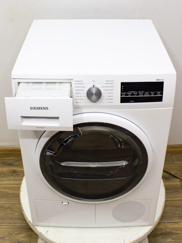 Сушильна машина Siemens IQ500 WT46G402 12