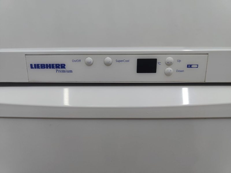 Холодильник однокамерний Liebherr KTR1750 index 20G 80W 156л sn 436575868