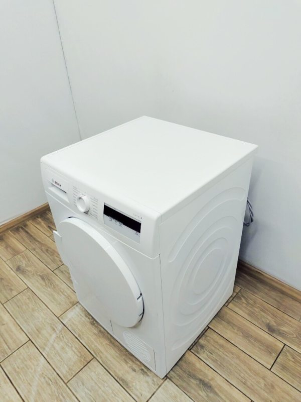 Сушильна машина Bosch Serie4 WTH83000 04