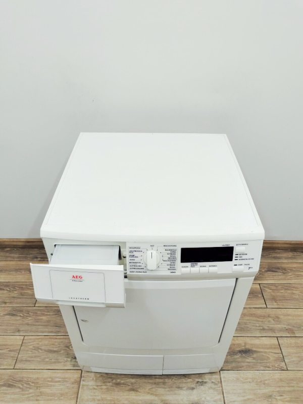 Сушильна машина AEG T56840L