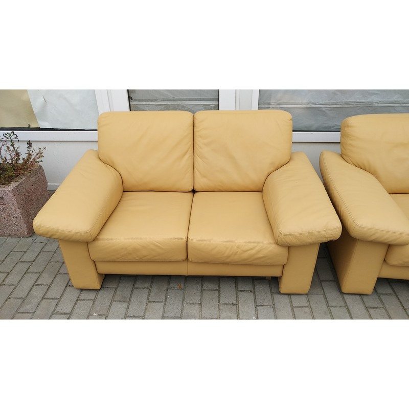 Комплект мебели два дивана кожаный кремовый 1410141003