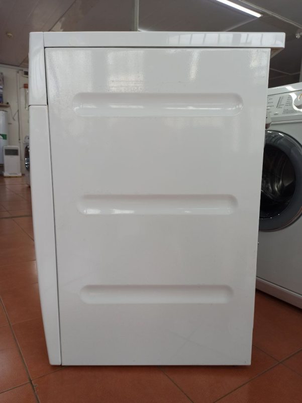 Сушильна машина Miele T 7644 C