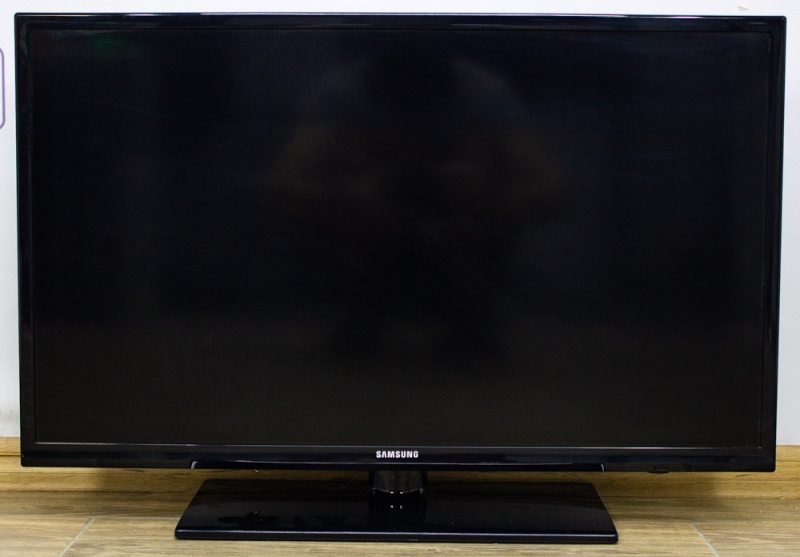 Телевизор Samsung UE32EH4003W