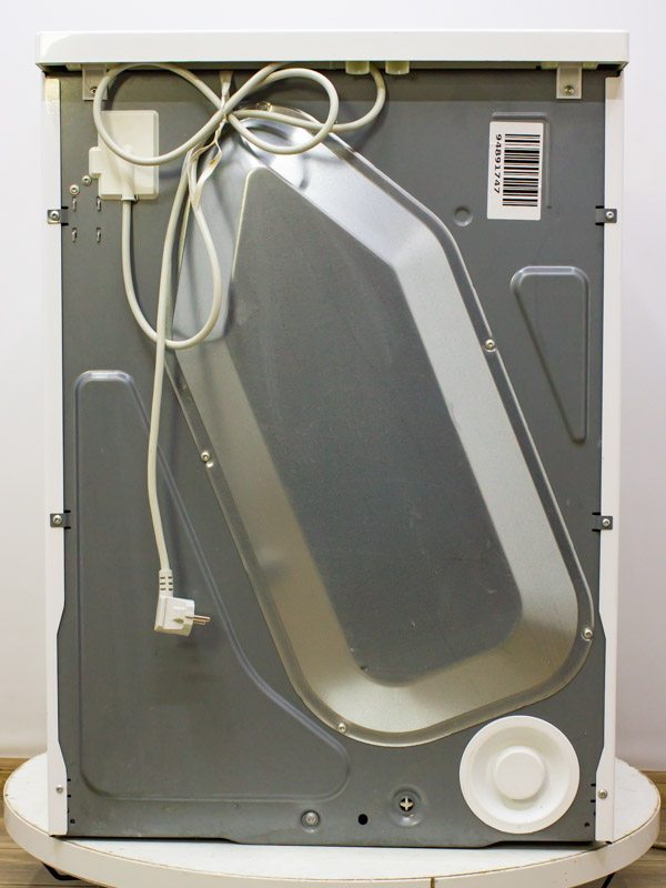 Сушильна машина Miele T7736