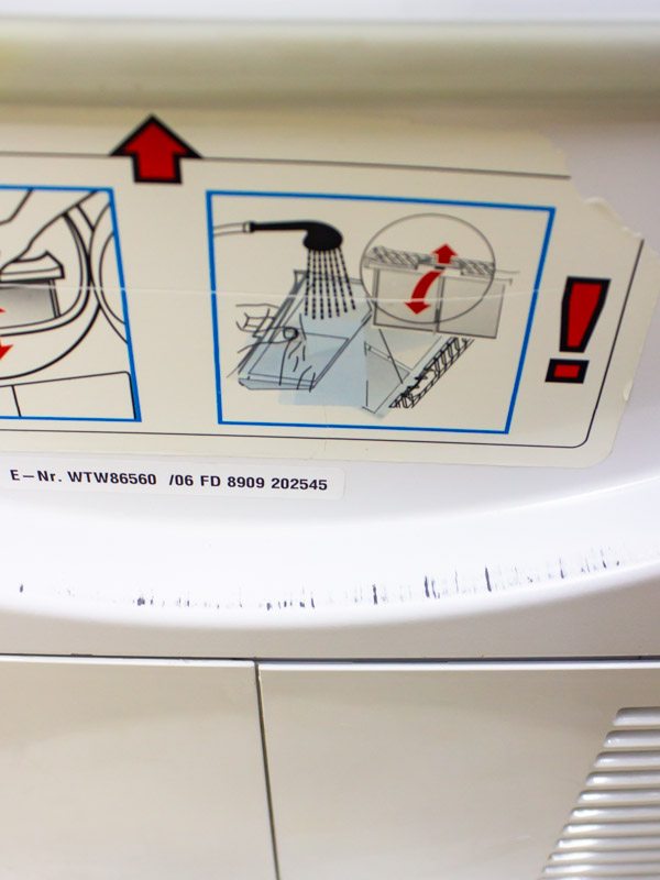 Сушильна машина Bosch WTW86560 06