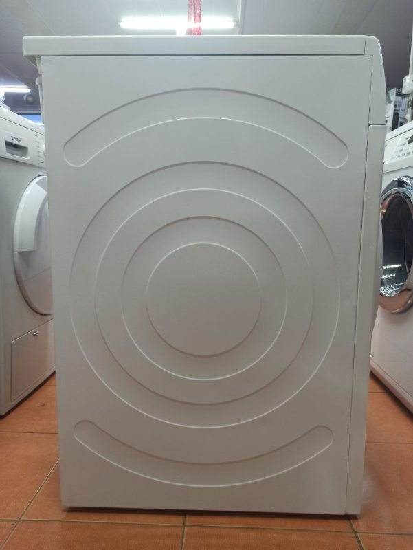 Сушильна машина Bosch WTG86402