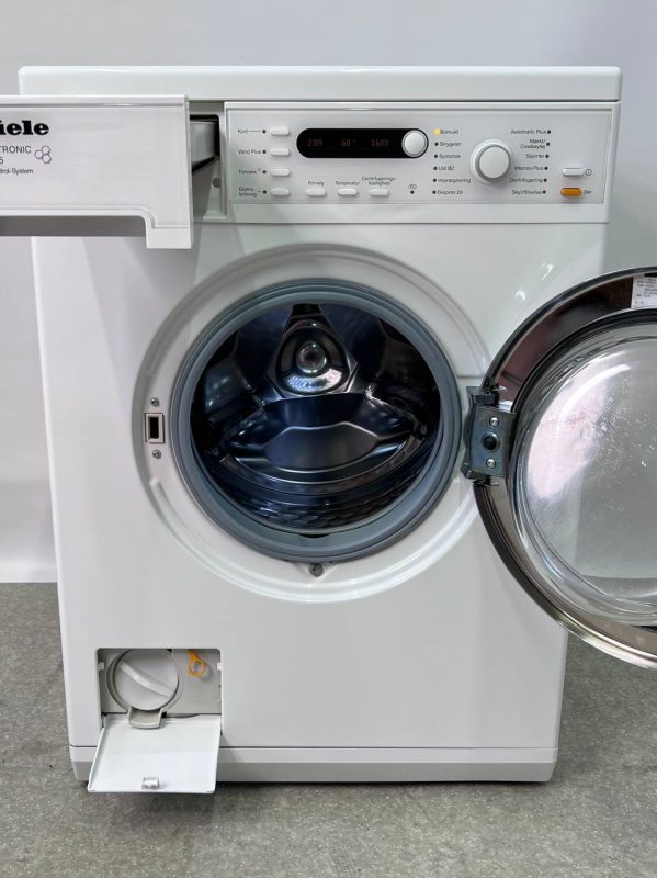 Пральна машина Miele W5828