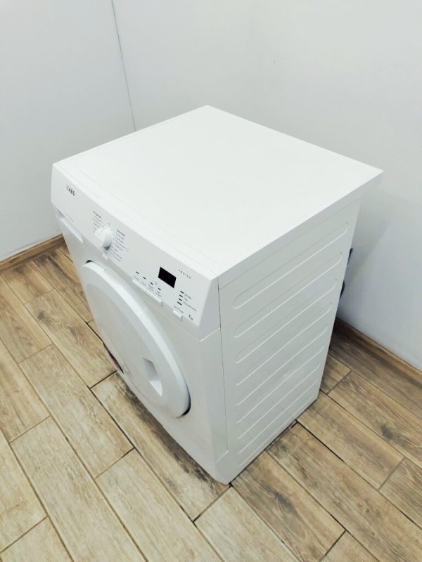 Сушильна машина AEG T61270AC