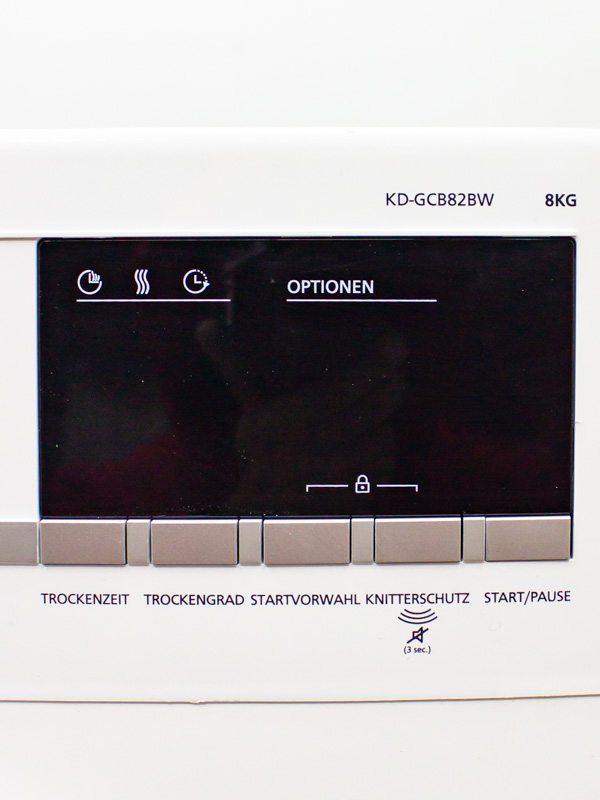 Сушильна машина Sharp KD GCB82BW DE