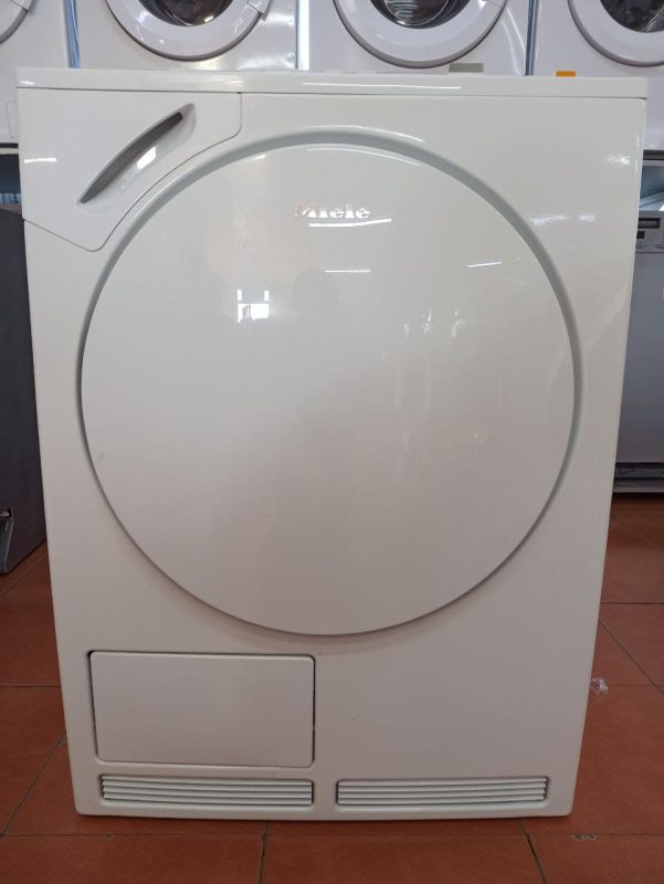 Сушильна машина Miele T9647C