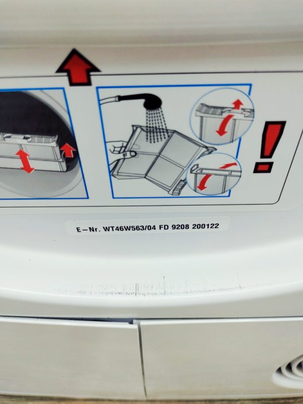 Сушильна машина Siemens IQ700 WT46W563 04