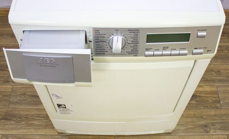 Сушильний автомат AEG T59880