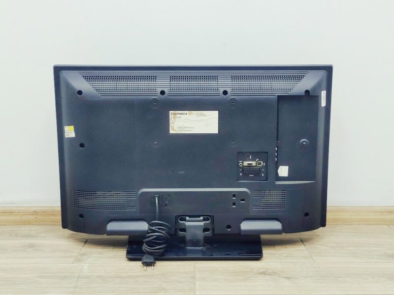 Телевізор 32 Telefunken D32H127N2 LED HD