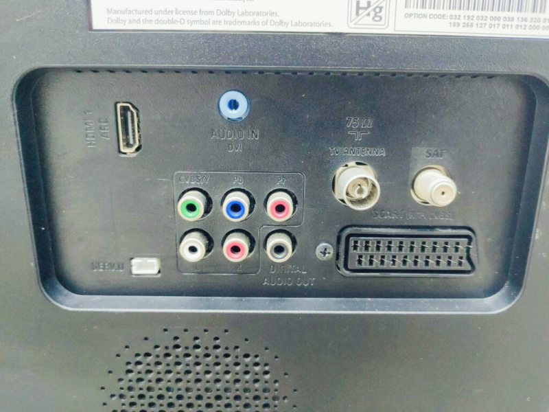 ТБ 32 Philips 32PFL3158K LED Full HD Smart TV