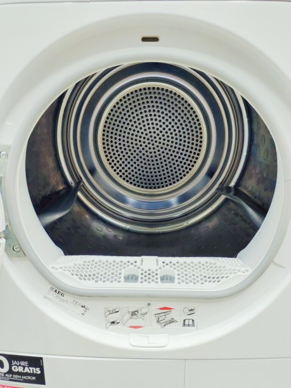 Сушильна машина AEG T66770IH4