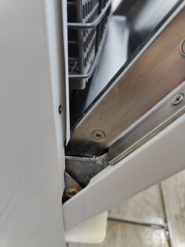 Посудомийна машина Bauknecht GSF61307 2400W sn 10695371